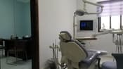 عيادة د.أسامة محمد أنيس عواد  Dr.Osama Mohammad Anees Dental Clinic